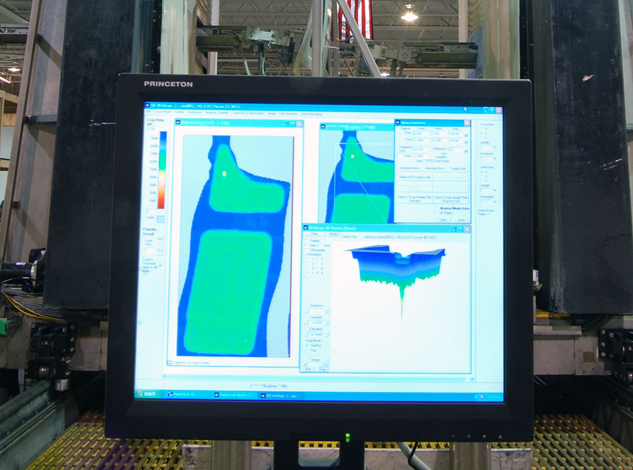 SDI WinScan software displayed on monitor at ultrasonic gantry system